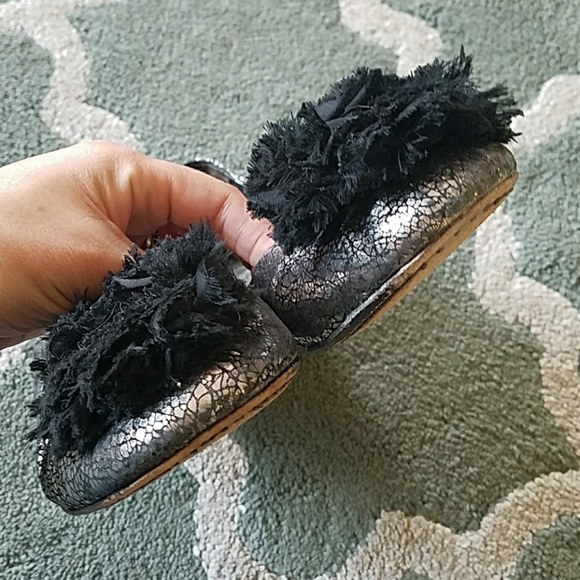 💋SOLD TORY BURCH Silver Flats Sz 8 1/2 - Picture 2 of 6